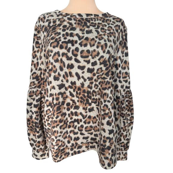 Doe & Rae Leopard Print Sweater Front Top M Animal Print W/ Chiffon Back - Picture 1 of 4